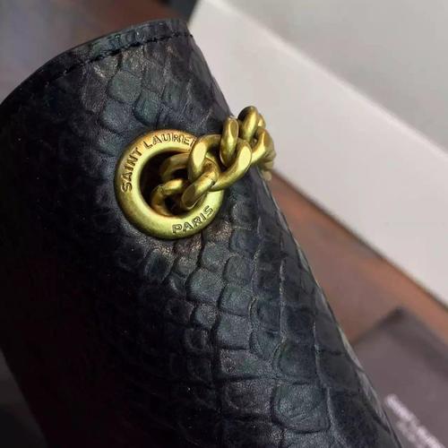 YSL圣羅蘭牛皮挎包 百搭經(jīng)典，金色鏈條點(diǎn)亮精致日常